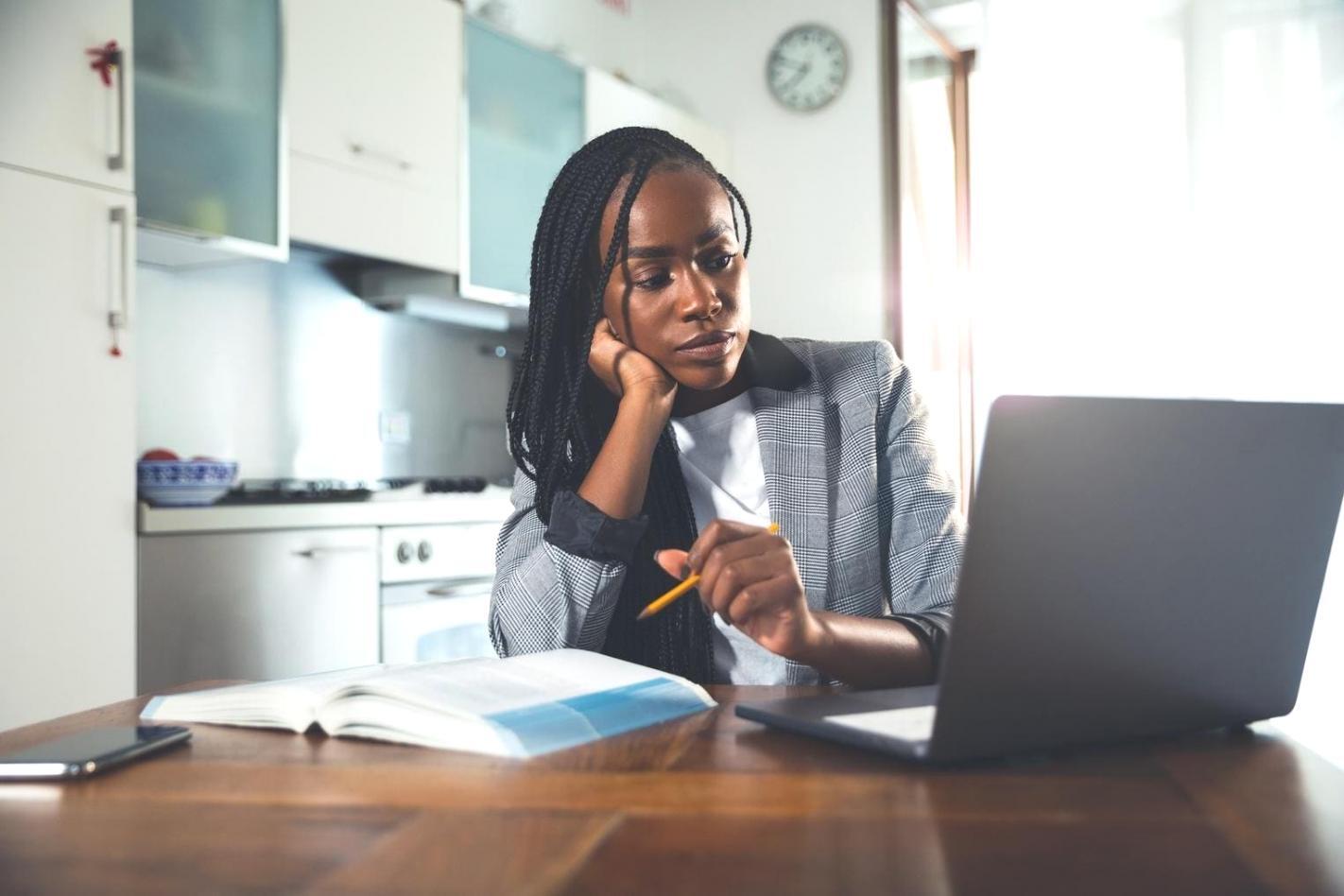 Workshop Teilnehmer bei praktischer Übung