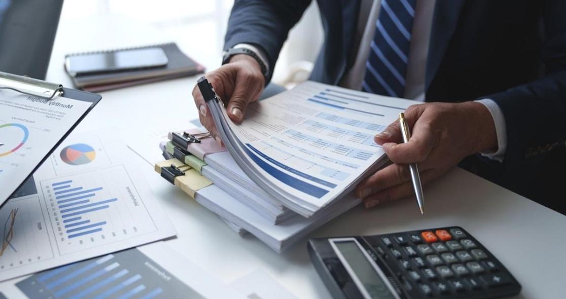 Erfassen spontaner Momente in dynamischen Straßenszenen